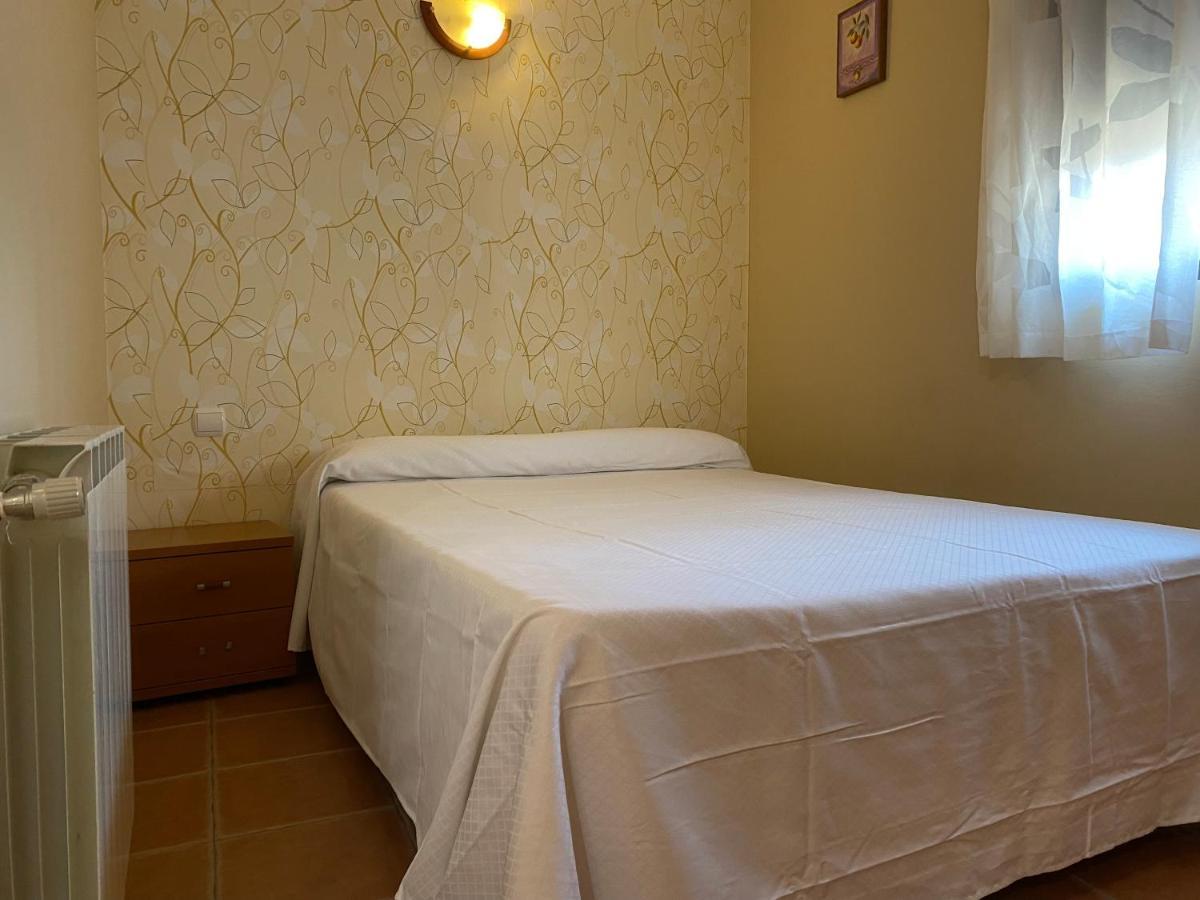 Apartamentos Rurales "La Fuentecilla" Banos De Montemayor Ngoại thất bức ảnh