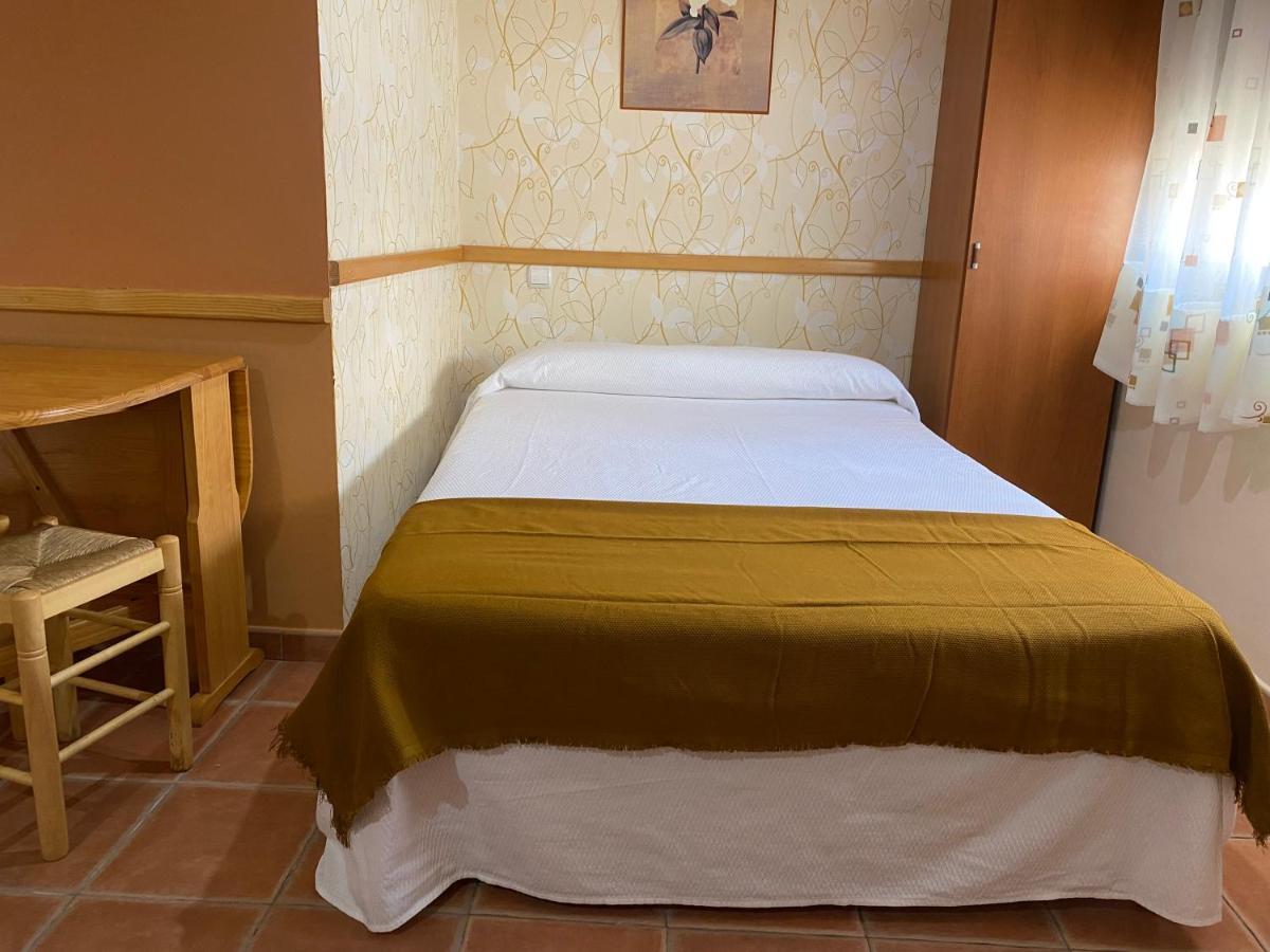 Apartamentos Rurales "La Fuentecilla" Banos De Montemayor Ngoại thất bức ảnh