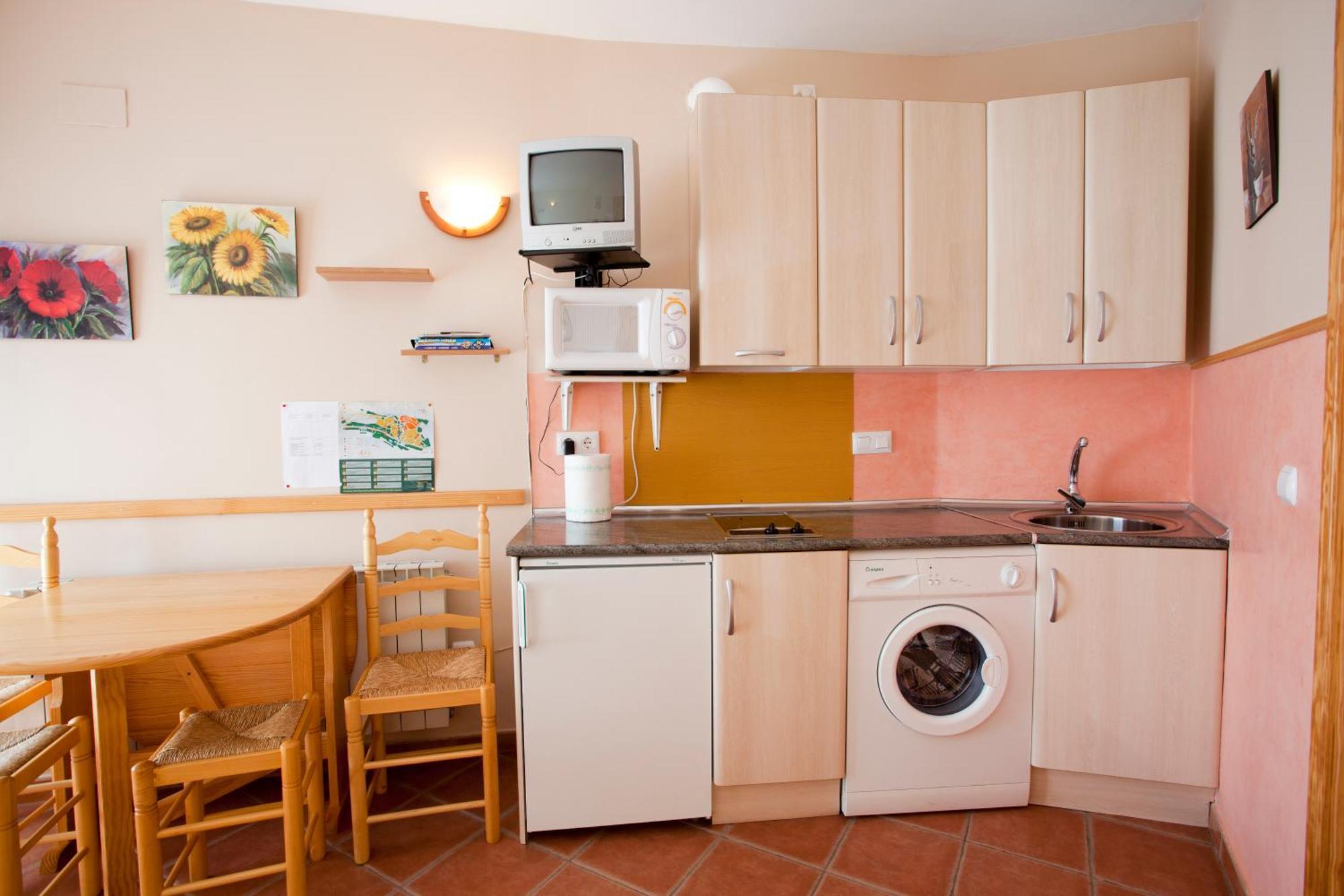 Apartamentos Rurales "La Fuentecilla" Banos De Montemayor Ngoại thất bức ảnh