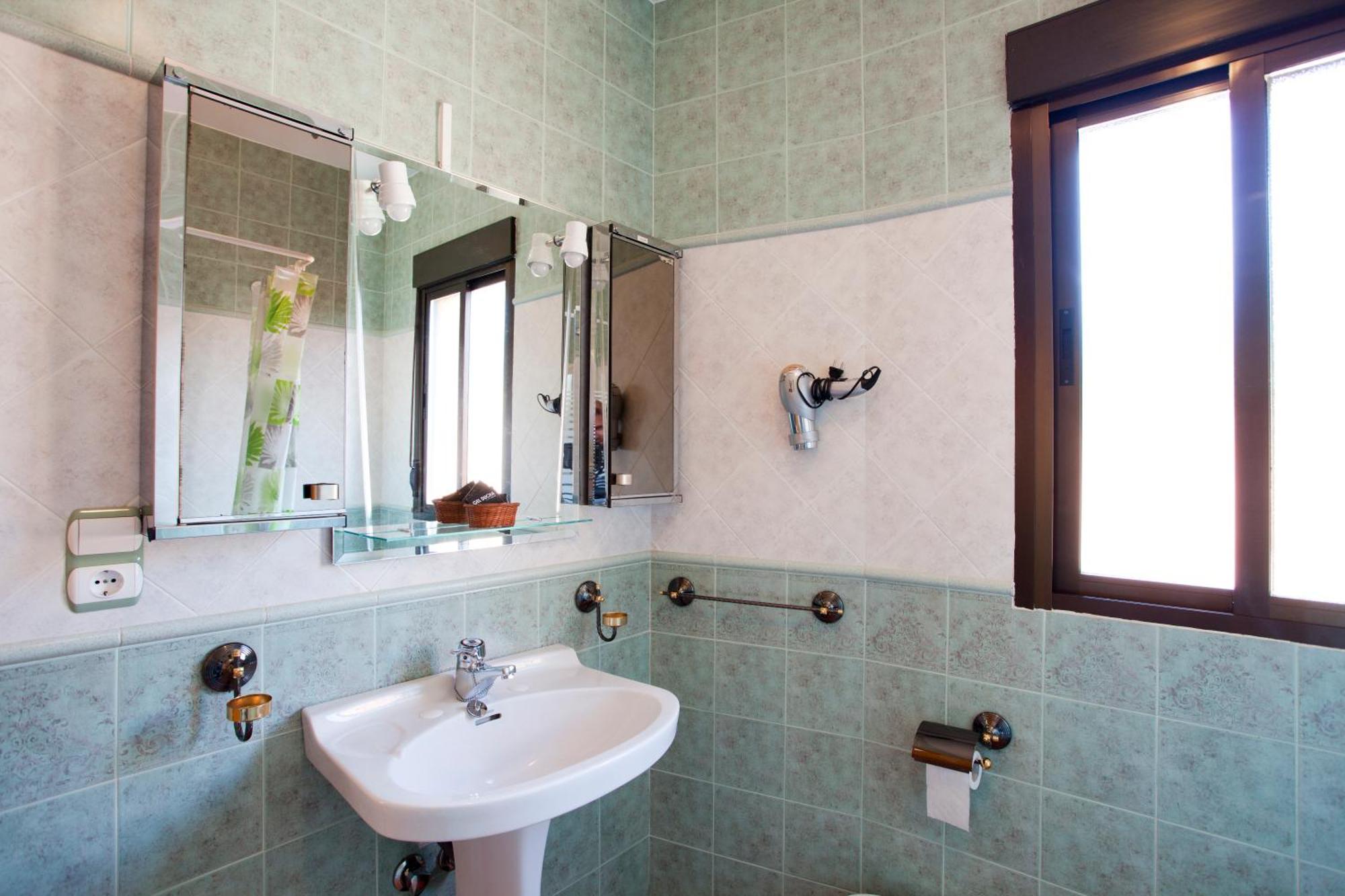 Apartamentos Rurales "La Fuentecilla" Banos De Montemayor Ngoại thất bức ảnh
